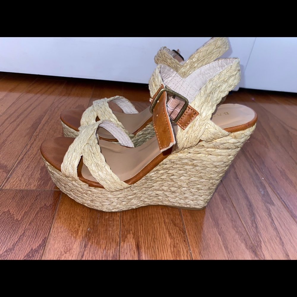 Heels - Picture 2 of 3